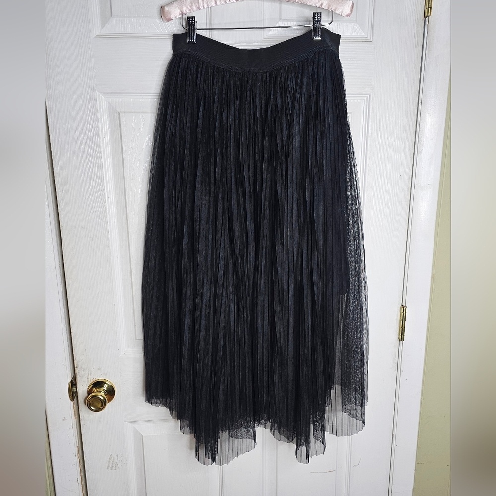 Women's ANTHROPOLOGIE  Long Tulle SKIRT Large- BLack